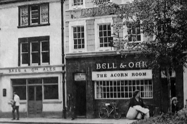 The Bell & Oak in Cathedral Square was demolished in the 1970s