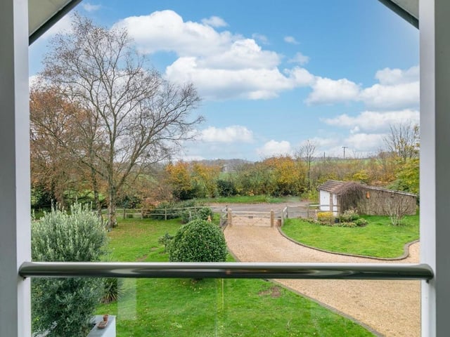 Piltdown, from Zoopla