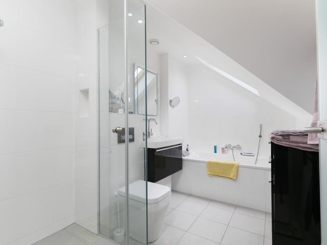 Piltdown, from Zoopla