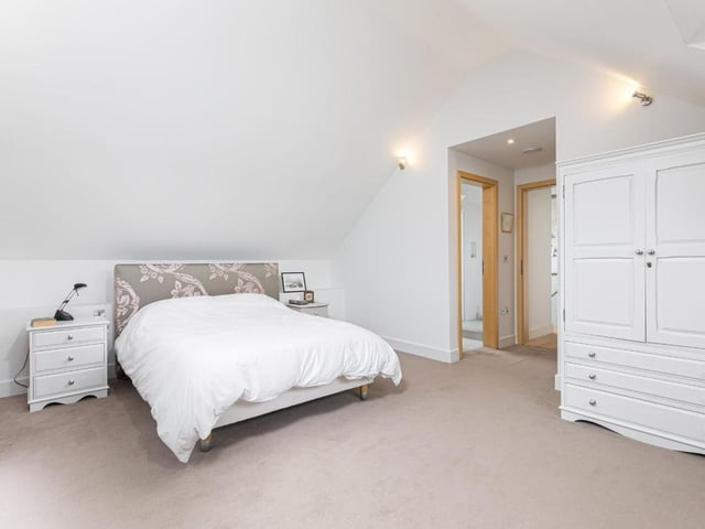 Piltdown, from Zoopla