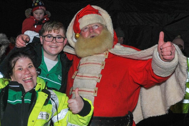 Santa met with crowds in Dunstable