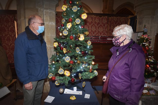Christmas Tree Festival at St Mary's church in Battle 2021. SUS-211128-101810001