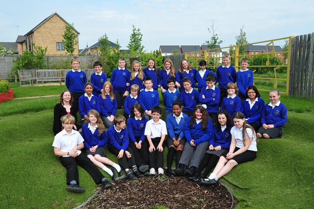Y612 Year 6 leavers from Hampton Vale primary school Miss Moat's class ENGEMN00120121107145146