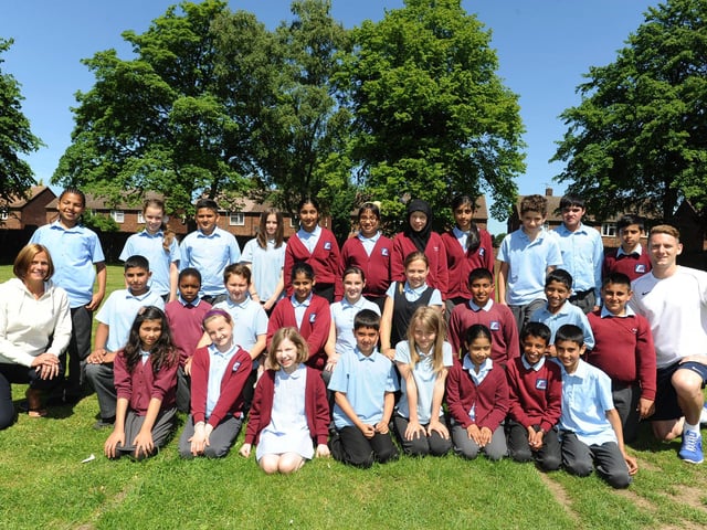 Year 6 leavers at Fulbridge Primary School. Milton class. ENGEMN00120130717121809