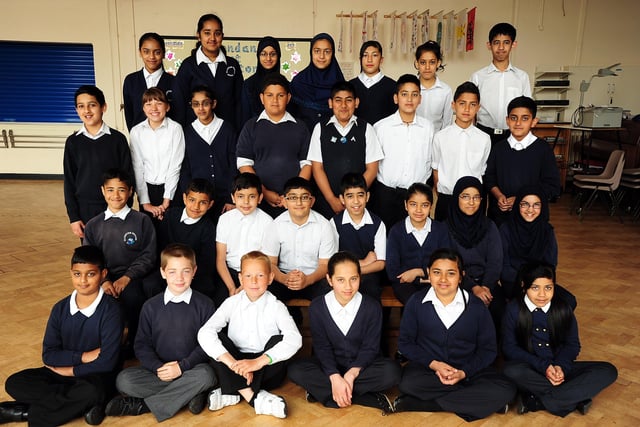 Year 6 leavers at Gladstone Primary School
6S - Miss Smith's Class ENGEMN00120130717085417
