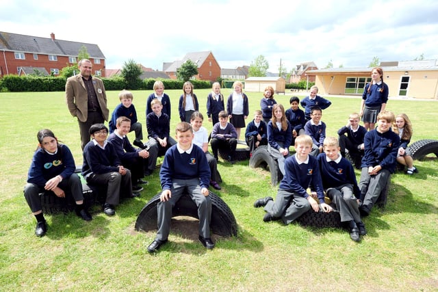 Year 6 leavers at Nene Valley Primary School
Mr Smith's Owls Class ENGEMN00120130717080805