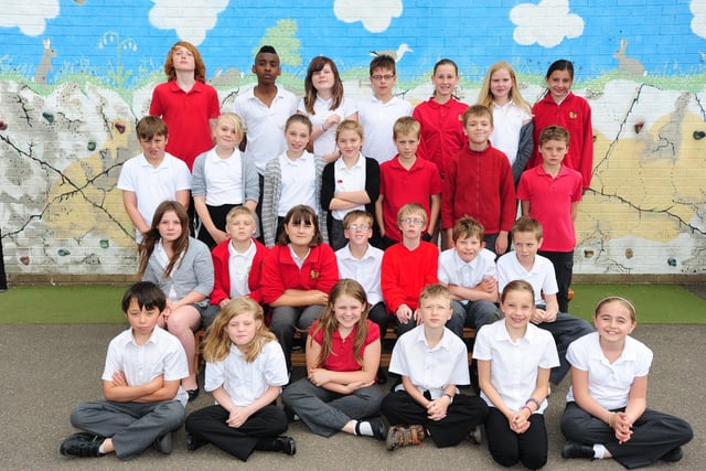 Year 6 Leavers at Alderman Jacobs Primary School
Class 21 - Miss Teasdale's class ENGEMN00120130717080936