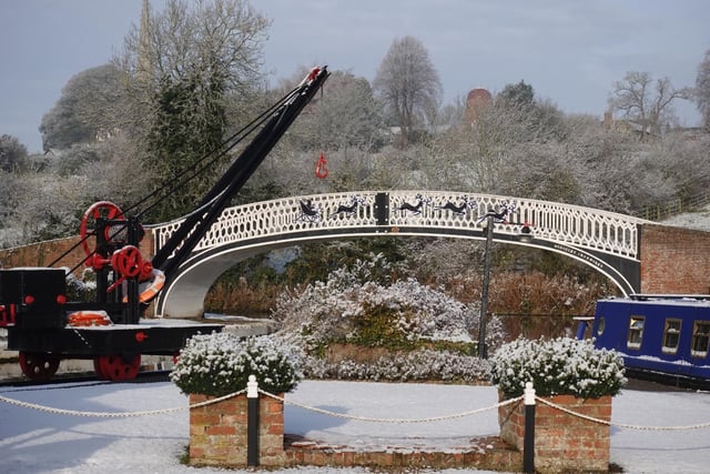 Santa Claus is coming to...Braunston. Picture: Tim Coghlan.