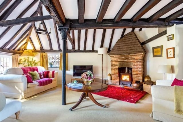 Charming five bedroom period home for sale in Chiddingly - on the market for £1,195,000 SUS-210312-111013001