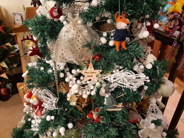 Lots of little mice and a friendly fox features on the Dee Dee's Cafe tree