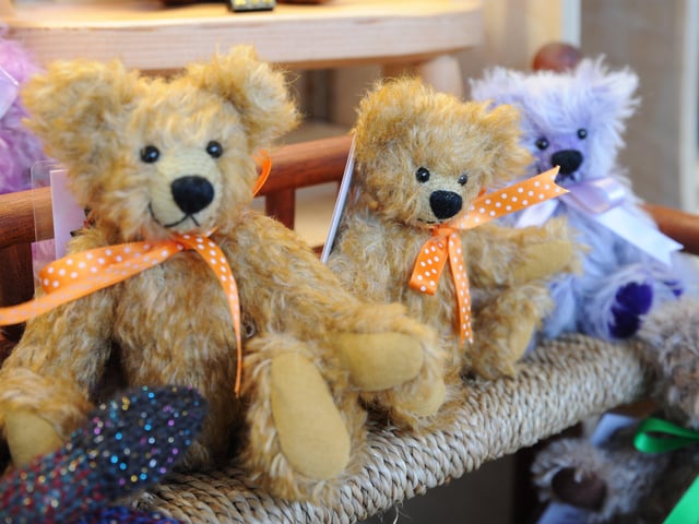 A Christmas Experience & Market at the Weald and Downland Living Museum. Pic S Robards SR2112042 SUS-210412-202708001