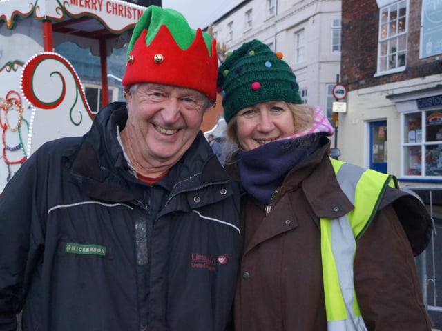 Caistor Christmas Lights switch-on EMN-210512-222711001