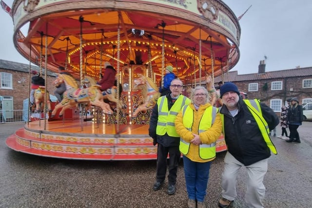 Wainfleet Parishj Council were out early on Saturday to ensure the success of the Christmas Market.