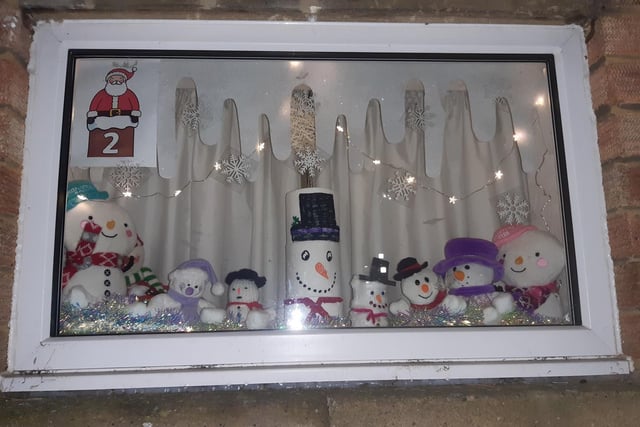Jacky Plumb shows us her window, decorated as part of the community advent calendar project. A lovely idea the sees many a window in Rugby looking beautiful - and this is no exception.