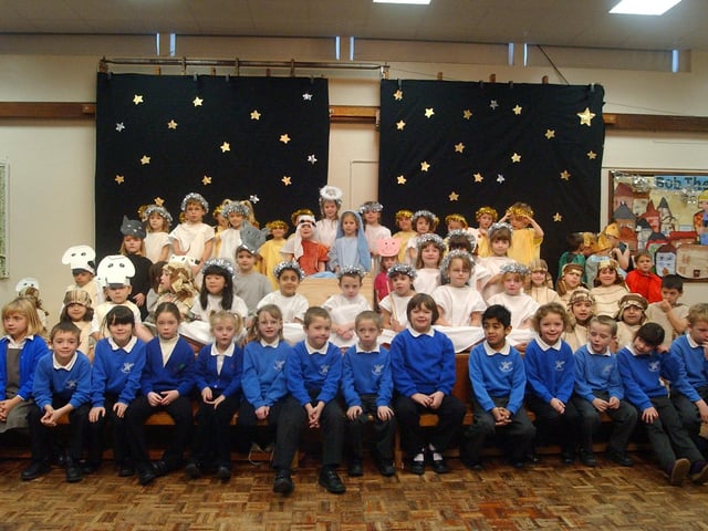 Oakdale School Nativity. Pic of the cast.
