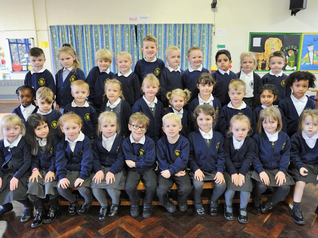 St Botolph's C of E primary school reception classes (2) Rec17 EMN-170611-191951009