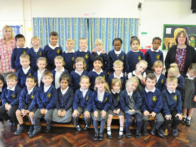 St Botolph's C of E primary school reception classes (2) Rec17 EMN-170611-192004009