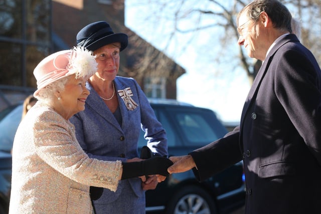 Mrs Susan Piper, Lord Lieutenant of West Sussex introduces the Queen to Mr Harry Goring, Vice Lord Lieutenant. Photo by Derek Martin Photography. SUS-171130-173945008