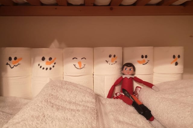 Do you want to build a snowman? This Elf made several from toilet rolls