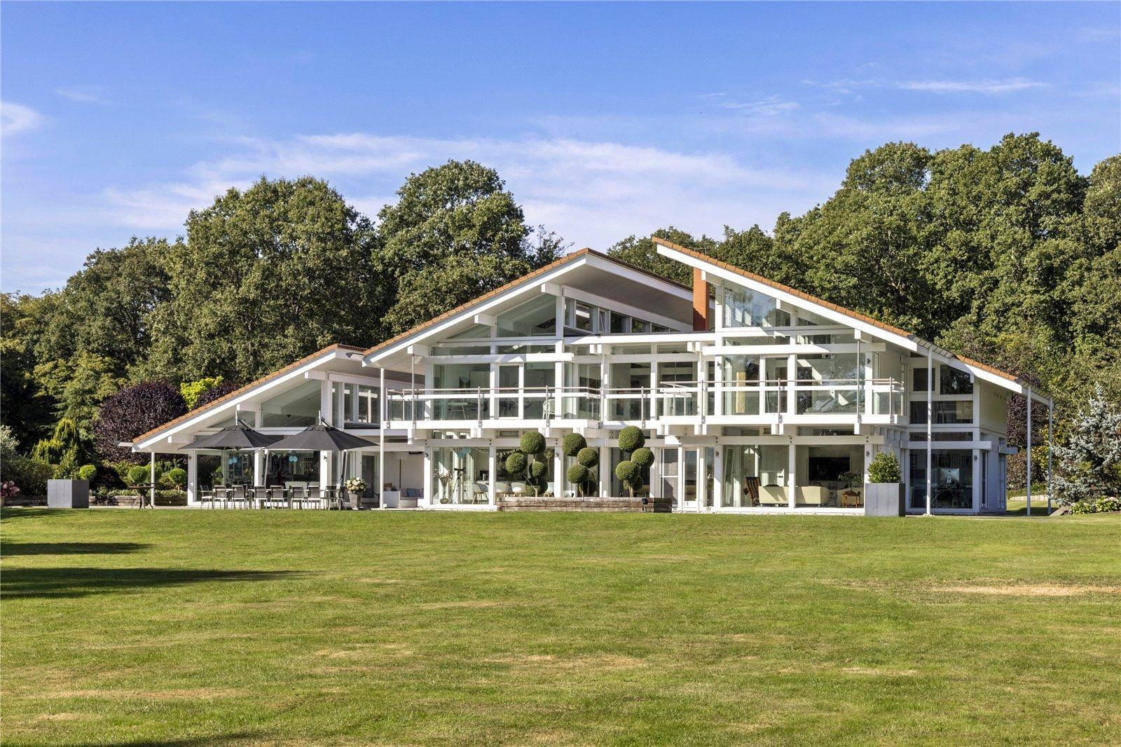The Lake House, Plaistow