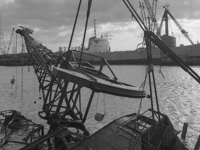 The salvage operation was carried out by Denniss Garage and Crane Hire, of Long Sutton.