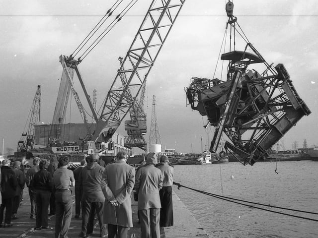 Managing director Paddy Page had to hire a 200 ton mobile crane, capable of lifting 850 tones, from Scotts, of Alfreton, to carry out the task.