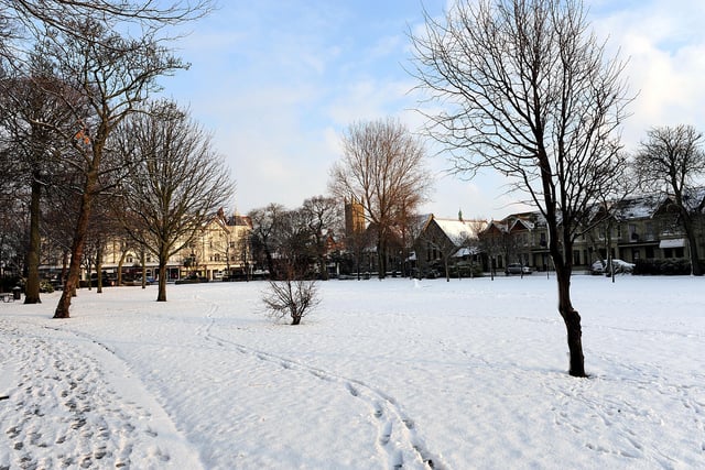 Snow in Steyne Gardens on Friday, December 18, 2009. Picture: Stephen Goodger W51059H9