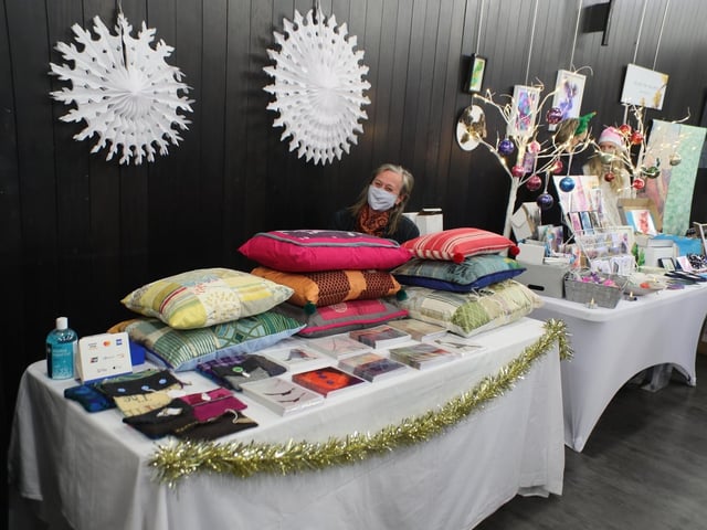 Christmas Fayre at Stade Hall in Hastings. Photo by Roberts Photographic. SUS-211213-071052001