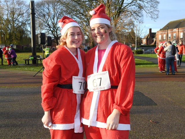 Mollie Cook and Courtney Luther. EMN-211213-101700001