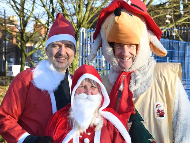 Mario and Zoe De Cesare, and Steve Slater. EMN-211213-101900001