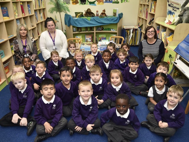 Welland Academy reception classes (2) Rec19 EMN-191120-125631009