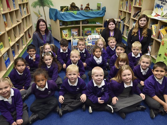 Welland Academy reception classes (2) Rec19 EMN-191120-125059009