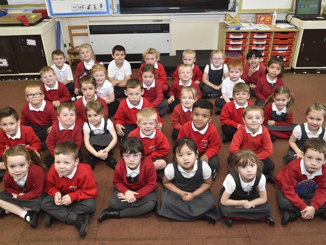 Wittering primary school reception class children Rec19 EMN-190925-124243009