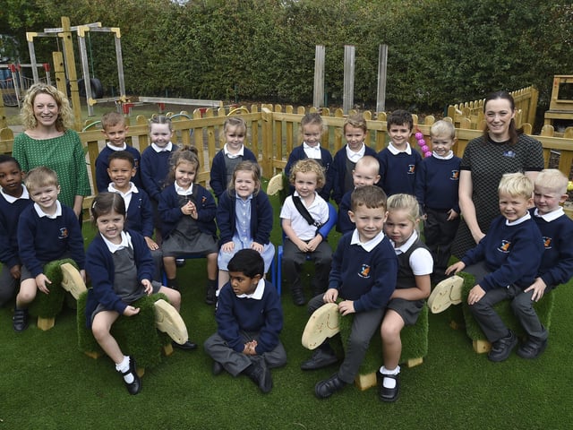 Nene Valley primary school reception classes (2) Rec19 EMN-190928-181020009