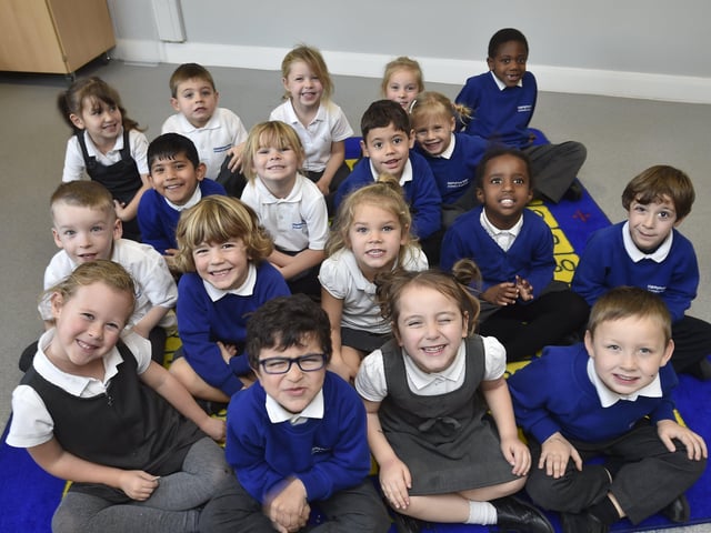 Hampton Vale primary reception classes (3) Rec19 EMN-191030-153106009