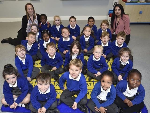 Hampton Vale primary  reception classes (3) Rec19 EMN-191030-153117009