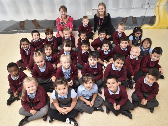 Fulbridge Academy reception classes (4) EYFS18 EMN-190121-133951009