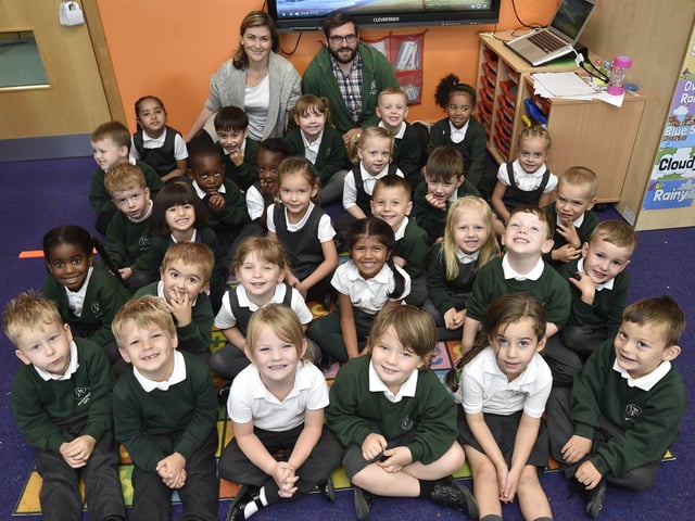 Woodston primary  reception classes (3) EYFS18 EMN-190121-133940009