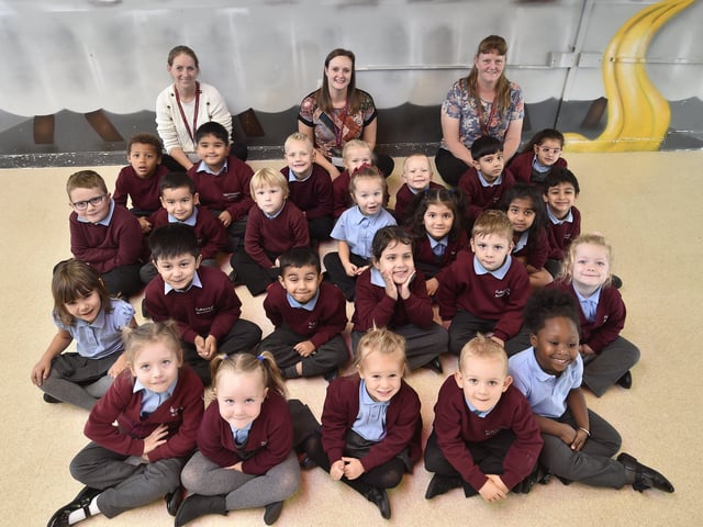 Fulbridge Academy reception classes (4) EYFS18 EMN-190121-133929009