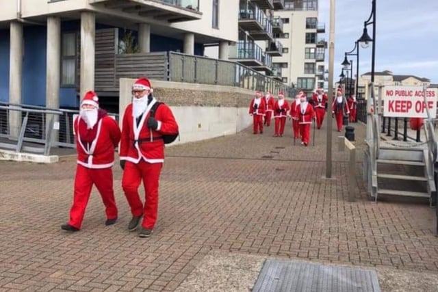 Rotary Club of Sovereign Harbour's Santa walk 2021 SUS-211213-155748001