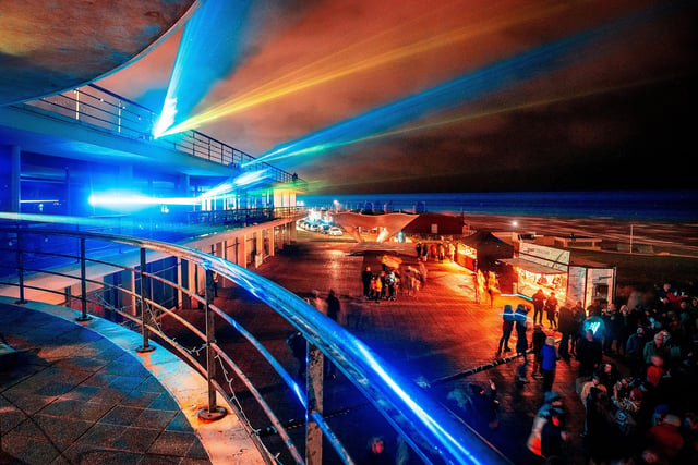 Laser and light show at the De La Warr Pavilion. Photo by Sara-Louise Bowrey. SUS-211214-082411001