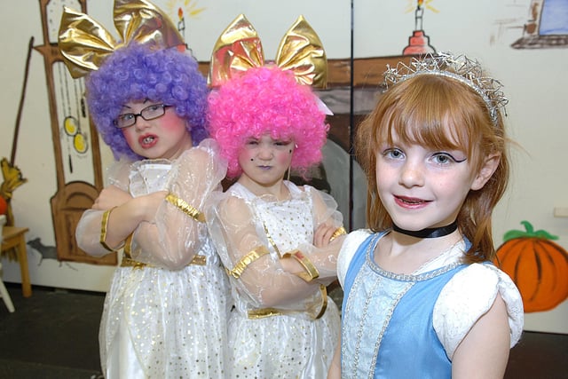 Georgia Cox as Cinderella with Ben Shaw and Eve McKernan as the sisters in the Vale School Christmas production for 2008. Picture: Stephen Goodger W49342H8