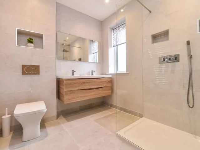 Shopwhyke Road, Chichester PO20. Photo by Zoopla.