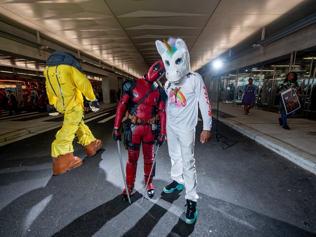 NEW YORK, NY - OCTOBER 07: A fan cosplays as Deadpool from the Marvel Universe during the 2018 New York Comic-Con at Javits Center on October 7, 2018 in New York City. (Photo by Roy Rochlin/Getty Images) 775237544