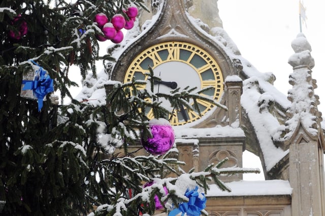 The Chichester Christmas tree encrusted with snow in December 2010. Picture: Kate Shemilt C102173-11