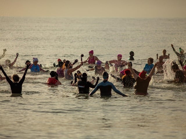 The Pevensey Plungers. Photo by Anna Piskor. SUS-211216-140156001