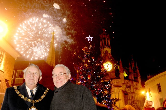 Actor Simon Callow joined Chichester mayor Tony French to switch on Chichester's Christmas lights in 2011. Picture: Louise Adams
C111864-2