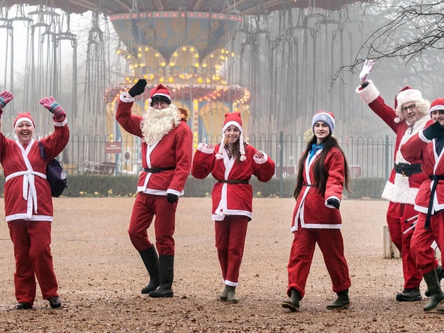 Santa Saunter