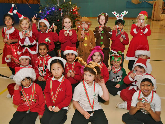 Pupils at The Peterborough School taking part in their annual Santa Smile run. Nat21 EMN-210912-120032009