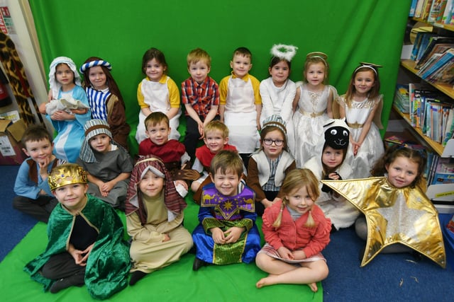 Newborough primary school nativity play.
Nat21 EMN-210712-234851009